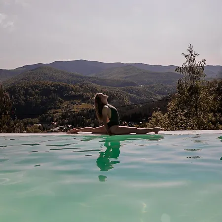 Hotel Karpatski Dzherela Yaremche