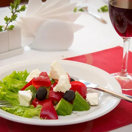 Karpatski Dzherela Hotel *