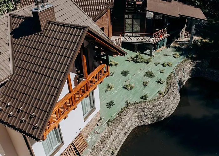 Karpatski Dzherela Otel Yaremche